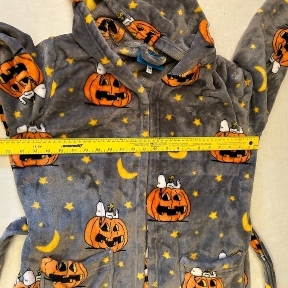 Peanuts plush snoopy grey robe by Berkshire Sz-S/M. R3 - Picture 7 of 11